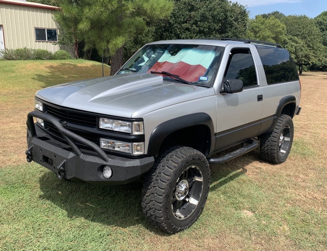 1992-2000 Chevrolet Tahoe/Suburban Front Bumper - Iron Bull BumpersFRONT IRON BUMPER