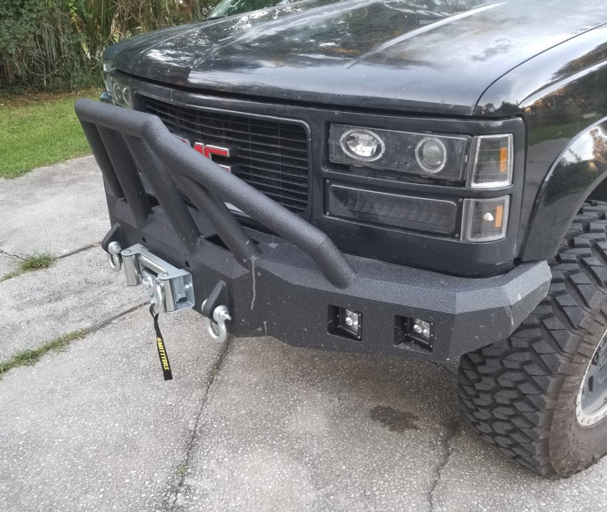 1992-2000 GMC Yukon/Yukon XL (Non-Denali) Front Bumper - Iron Bull BumpersFRONT IRON BUMPER