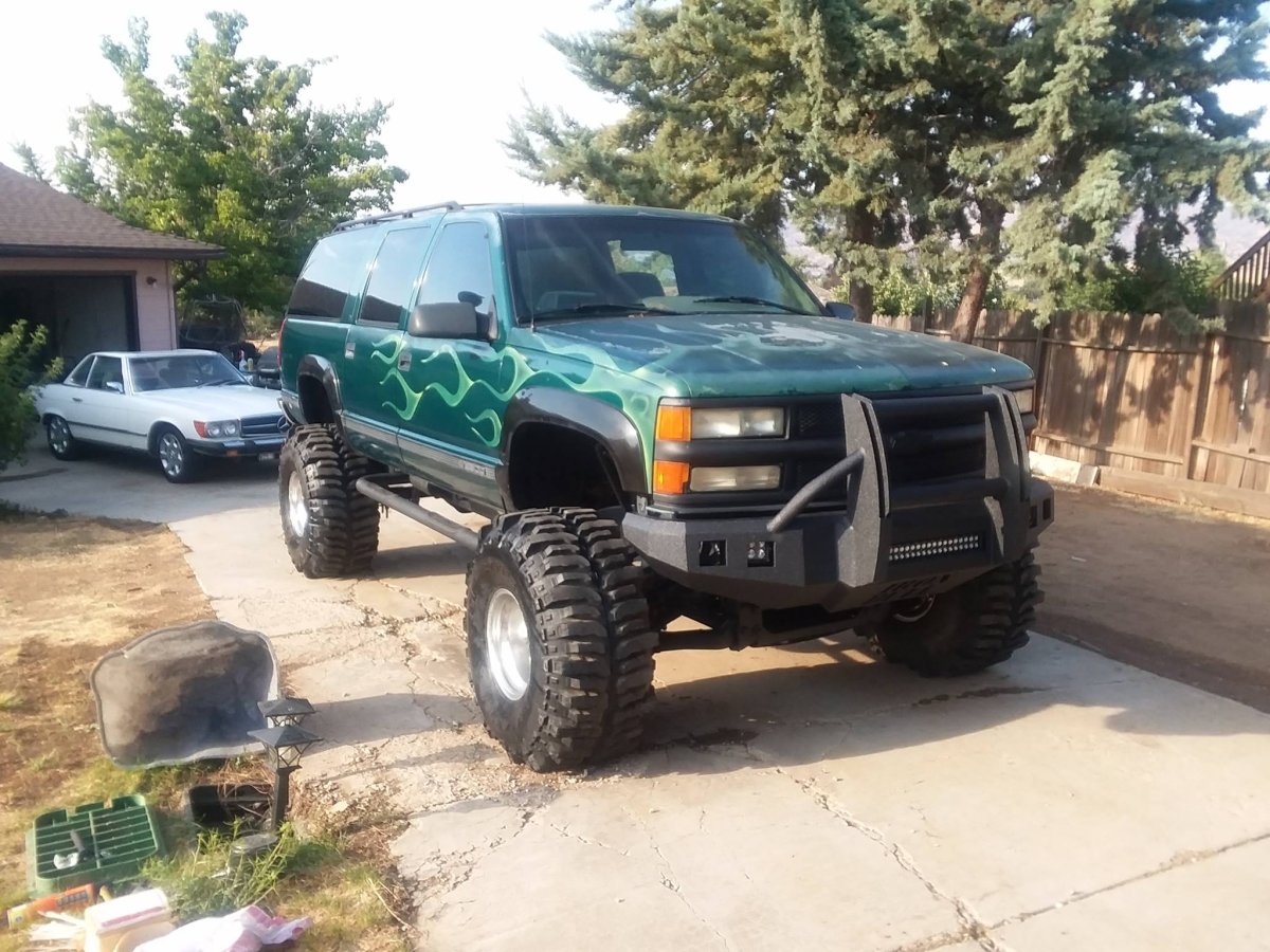 1992-2000 GMC Yukon/Yukon XL (Non-Denali) Front Bumper - Iron Bull BumpersFRONT IRON BUMPER