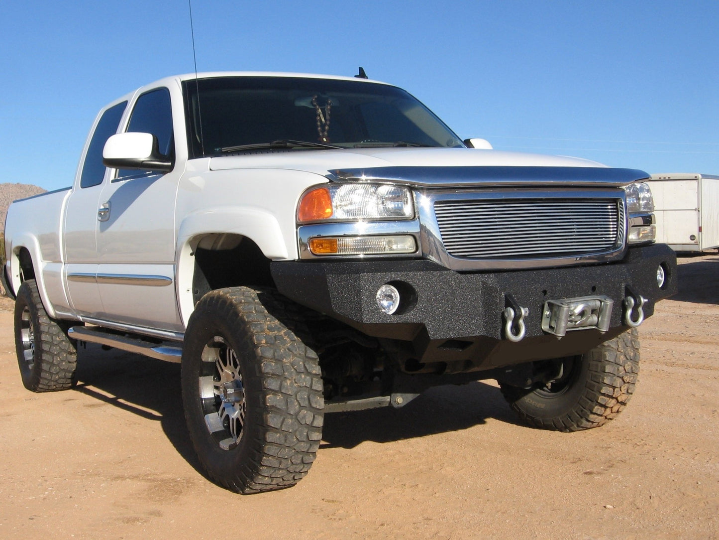 1999-2002 GMC Sierra 1500 Front Bumper (5 OR 6 LUG ONLY) - Iron Bull BumpersFRONT IRON BUMPER