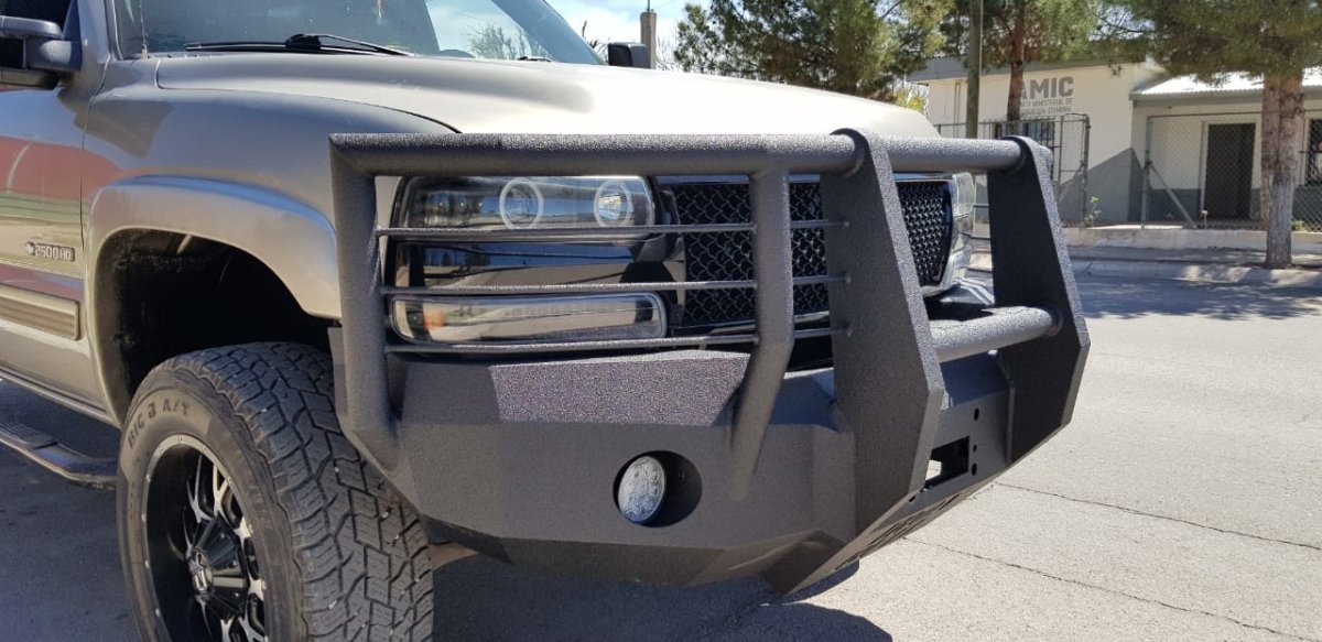 2001-2006 Chevrolet Tahoe 2500 Front Bumper (8 LUG ONLY) - Iron Bull BumpersFRONT IRON BUMPER