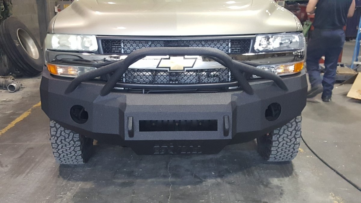 2001-2006 Chevrolet Tahoe 2500 Front Bumper (8 LUG ONLY) - Iron Bull BumpersFRONT IRON BUMPER