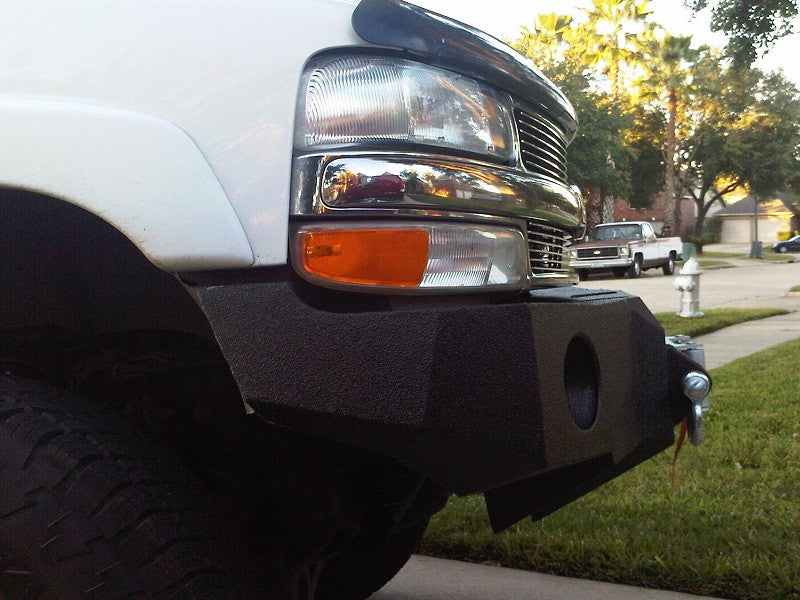 2001-2006 Chevrolet Tahoe/Suburban (5 OR 6 LUG ONLY) Front Bumper - Iron Bull BumpersFRONT IRON BUMPER