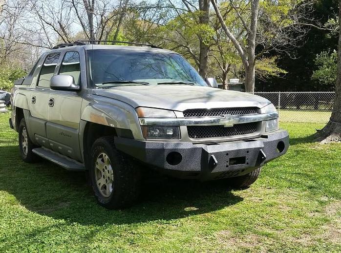 2002-2006 Chevrolet Avalanche 2500 Front Bumper (CLADDED VERSION ONLY) - Iron Bull BumpersFRONT IRON BUMPER