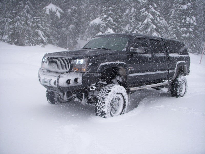 2003-2007 Chevrolet Silverado 2500/3500 Front Bumper - Iron Bull BumpersFRONT IRON BUMPER