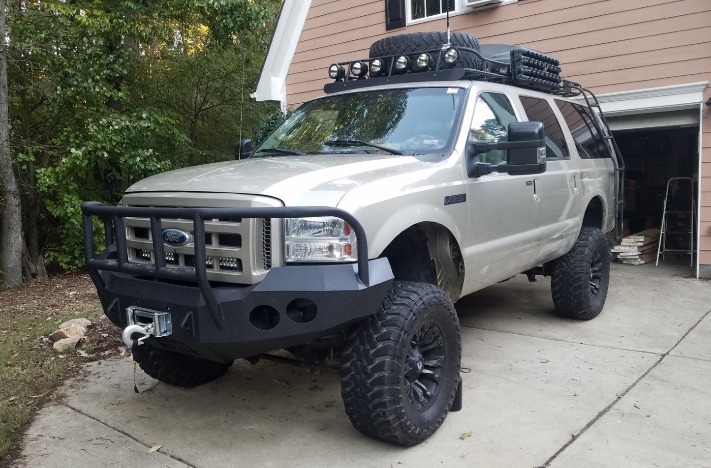 2005-2007 Ford Excursion Front Bumper - Iron Bull BumpersFRONT IRON BUMPER