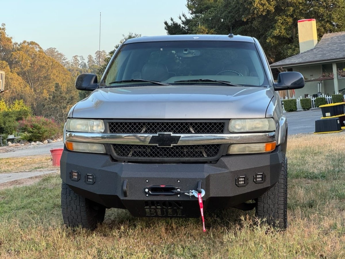 2000 - 2002 Chevrolet Silverado 2500/3500 Front Bumper - Iron Bull BumpersFRONT IRON BUMPER