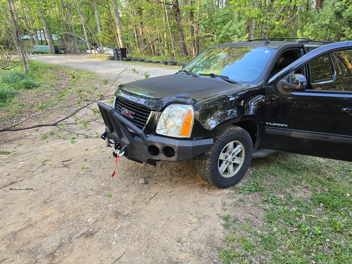 2007 - 2014 GMC Yukon/Yukon XL 2500 Front Bumper - Iron Bull BumpersFRONT IRON BUMPER