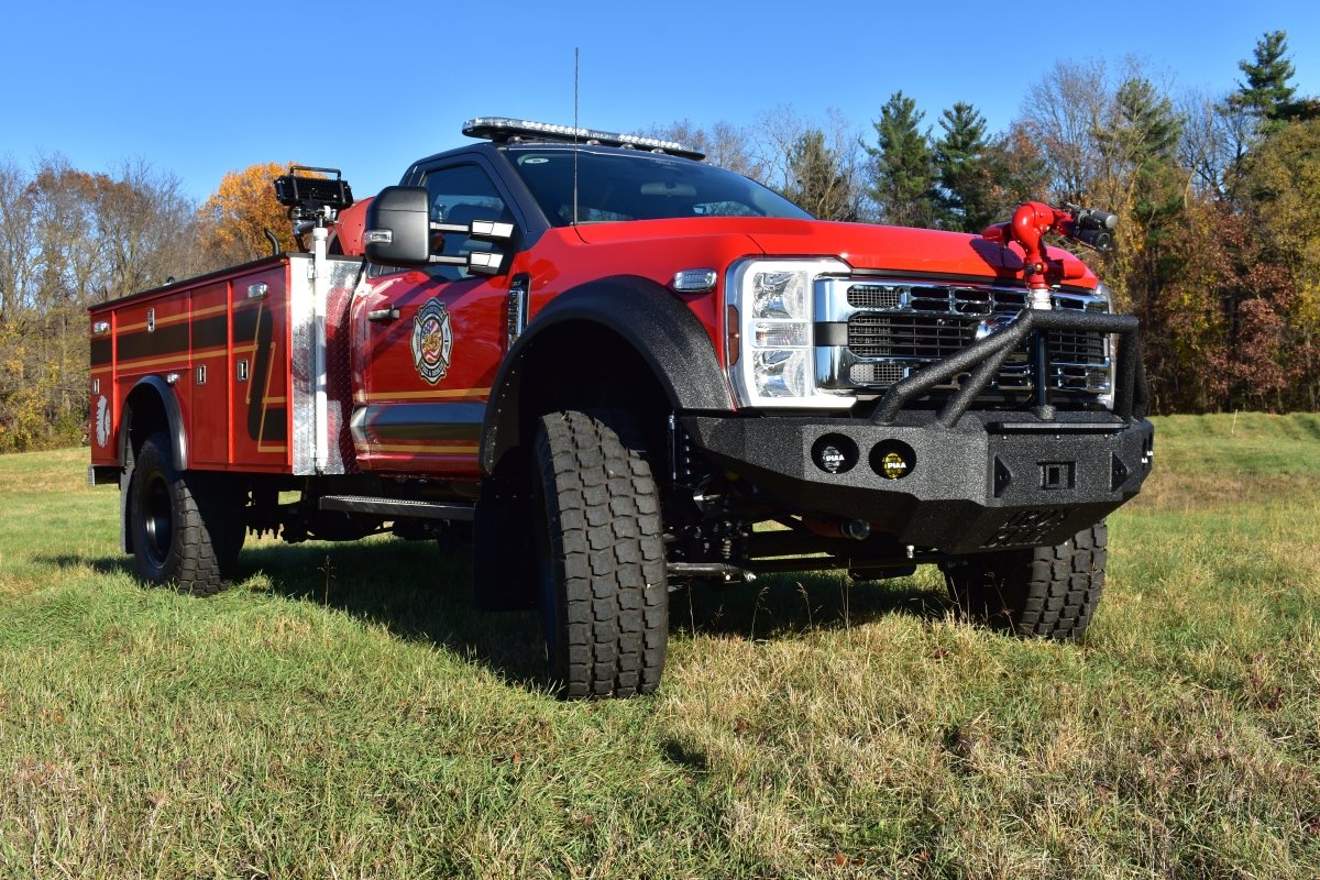 2023 - 2025 Ford Super Duty F - 450/F - 550/F - 600 Front Bumper With Fender Flares Adapter - Iron Bull BumpersFRONT IRON BUMPER