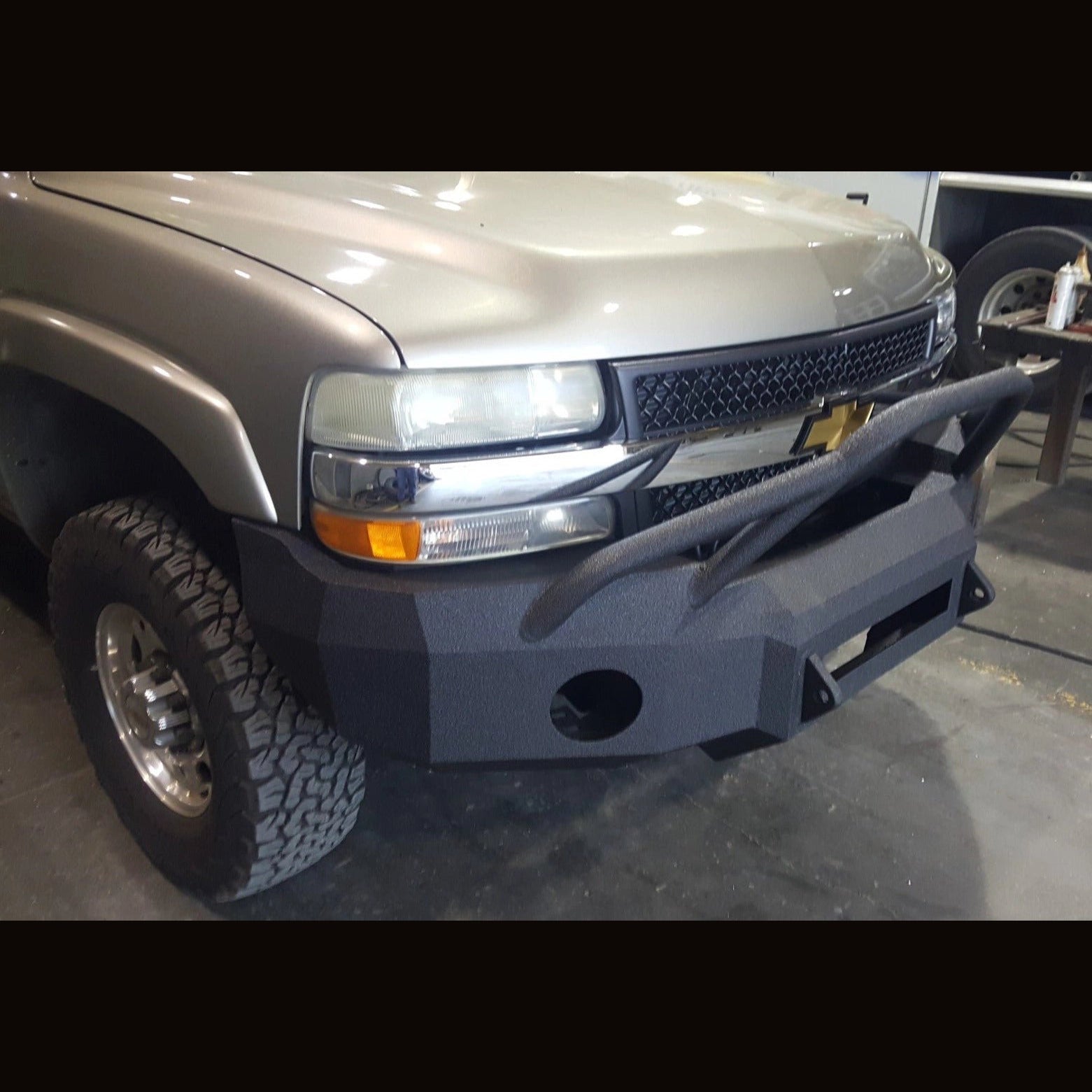 2000-2002 Chevrolet Silverado 2500/3500 Front Bumper - Iron Bull BumpersFRONT IRON BUMPER